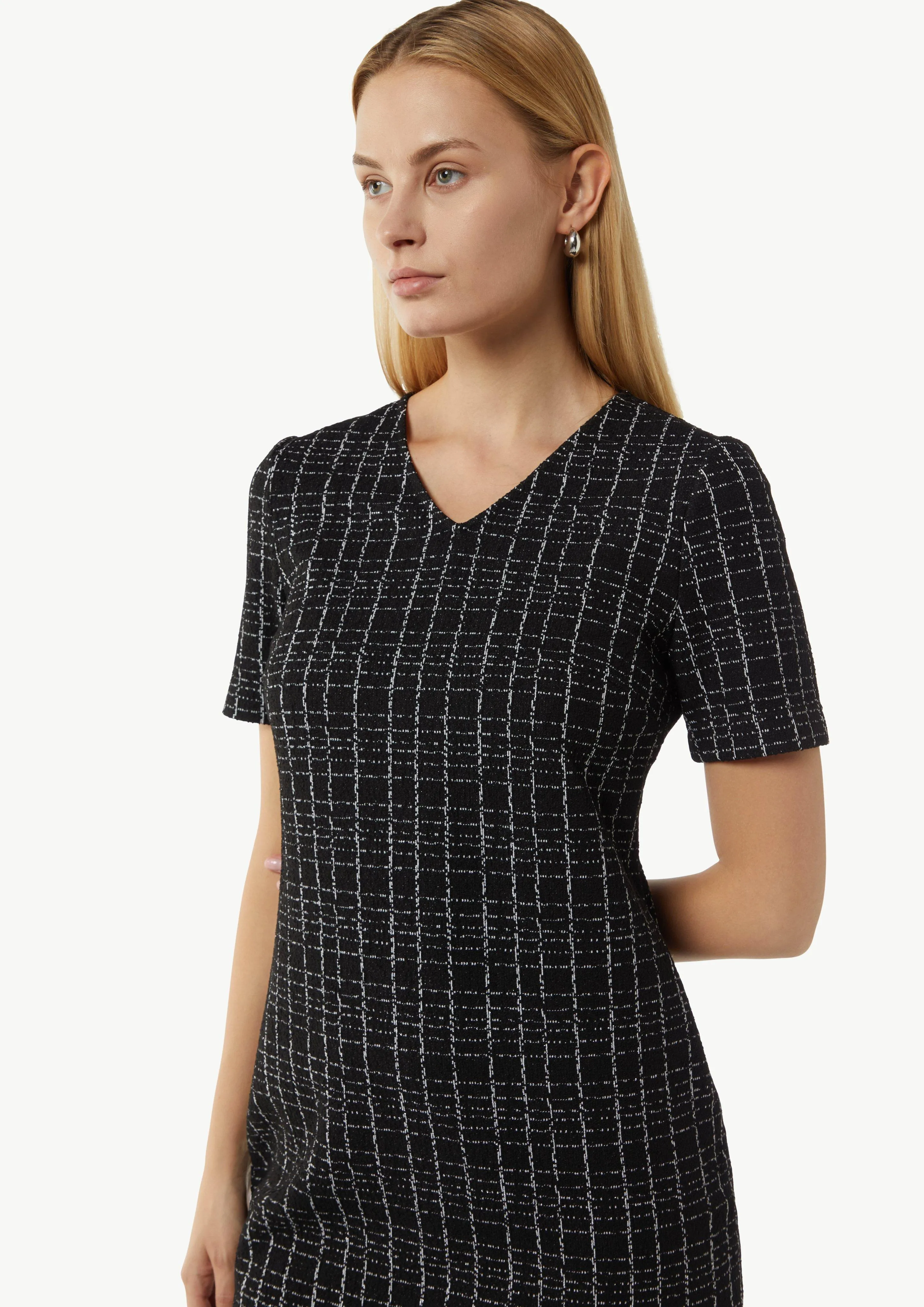 Elastisches Bouclé-Kleid mit Karomuster