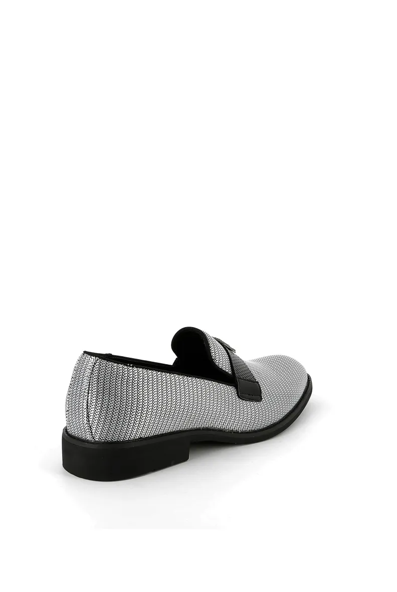 Elegante Herrenschuhe mit Emblem-Accessoire