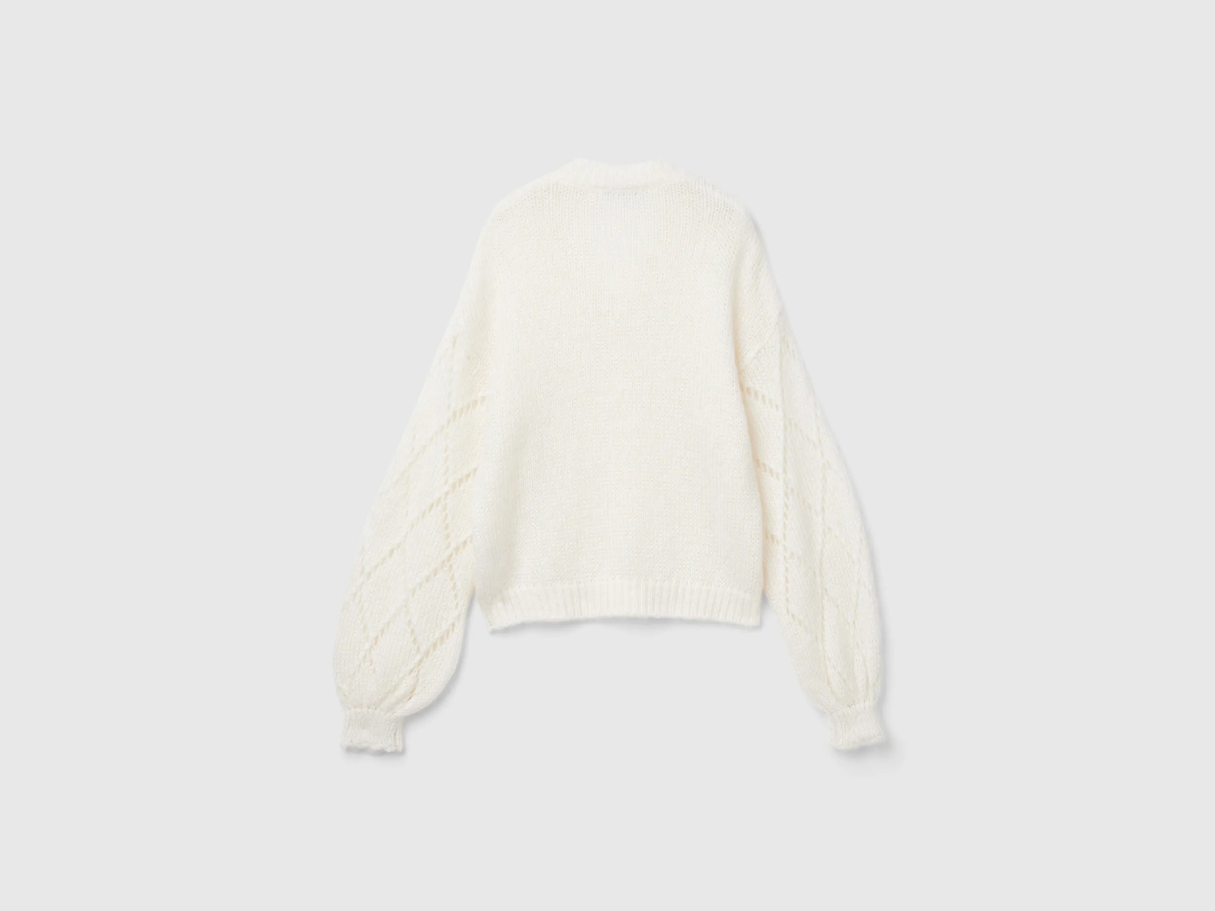Pullover mit perforiertem Ärmel